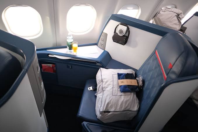 Delta Business Class: Delta One
Delta Business Class vs first class