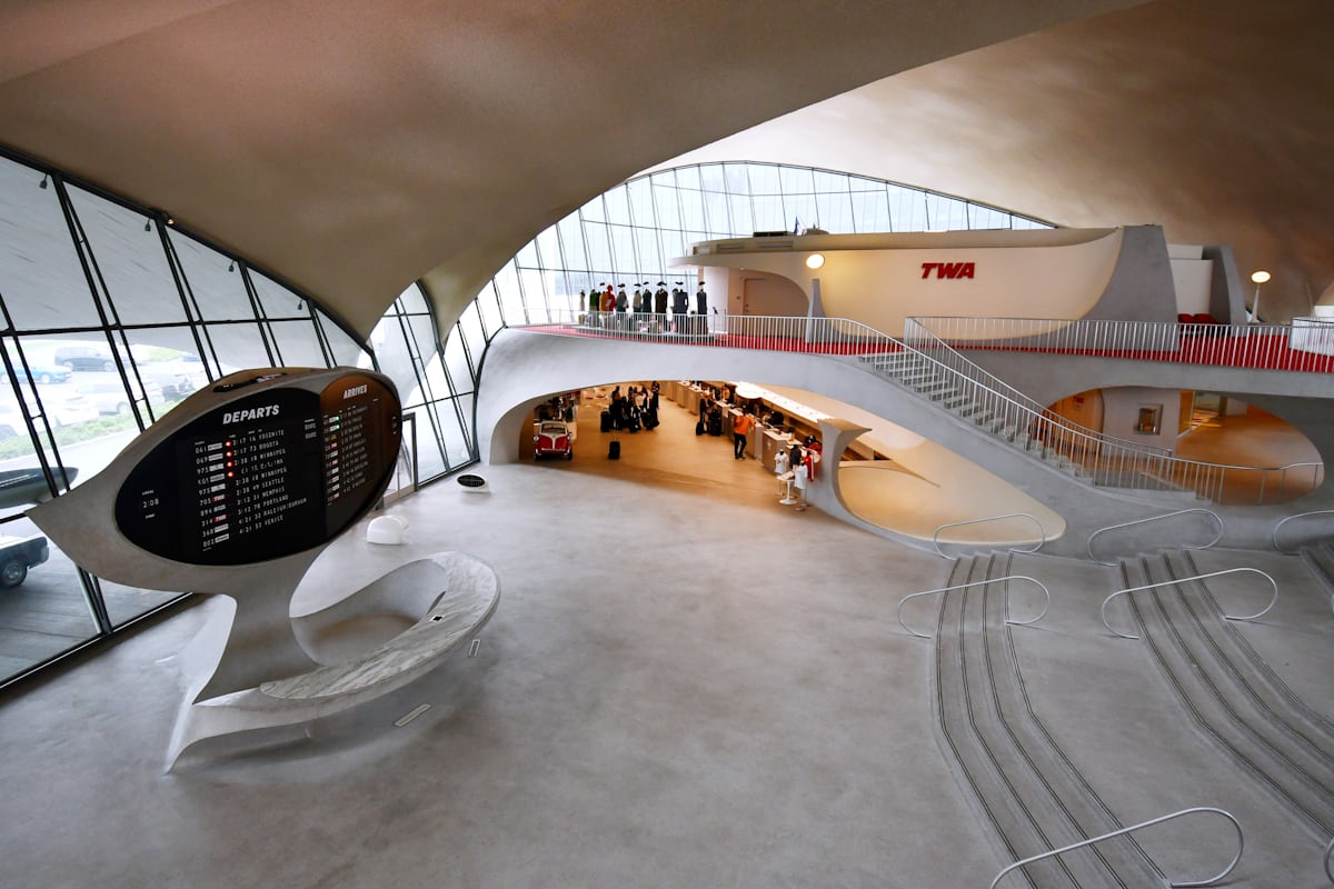 Airport Lounge Access Without Business Class