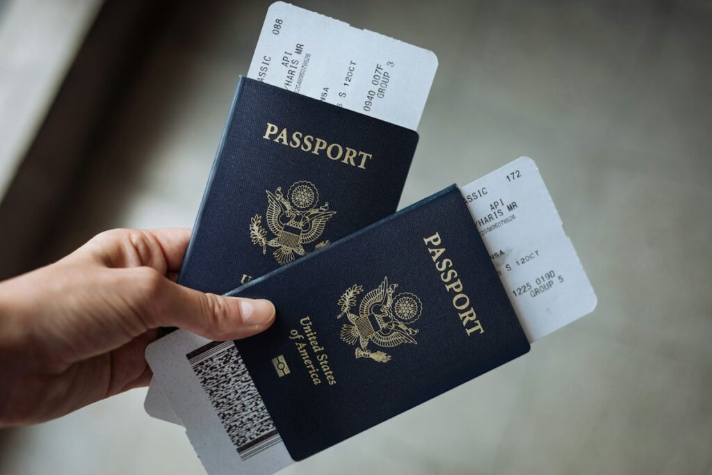 Round trip ticket 